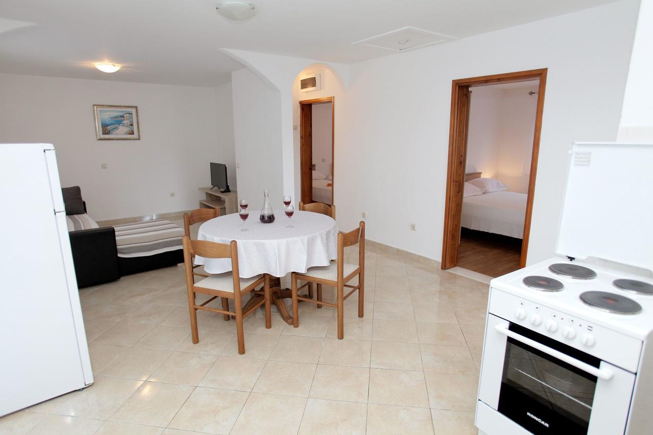 Apartments Iva Trogir Exterior foto